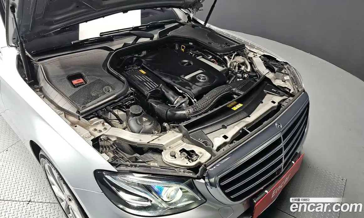 Mercedes-Benz E-Class 2018 2.0 Автомат в Москве № 143631, фото 12