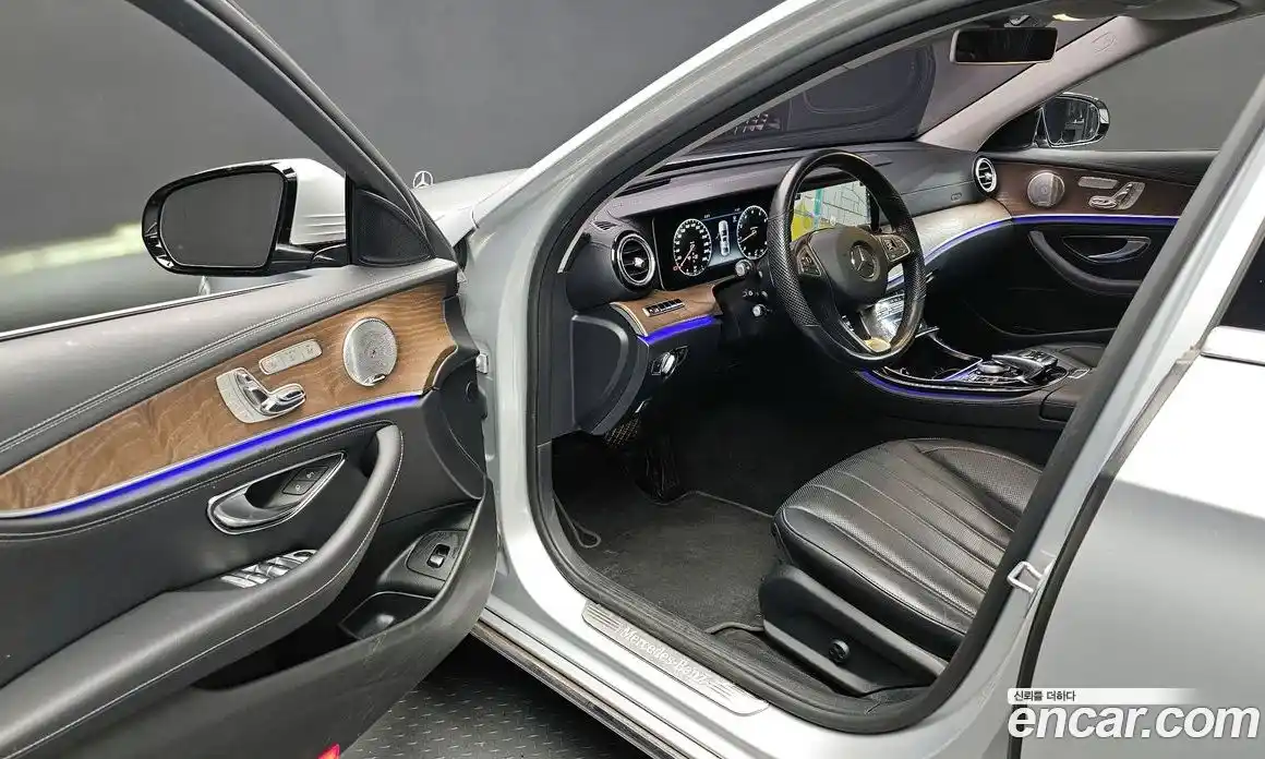 Mercedes-Benz E-Class 2018 2.0 Автомат в Москве № 143631, фото 16