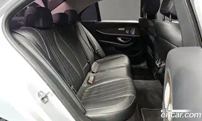 Mercedes-Benz E-Class 2018 2.0 Автомат в Москве № 143631, миниатюра 4