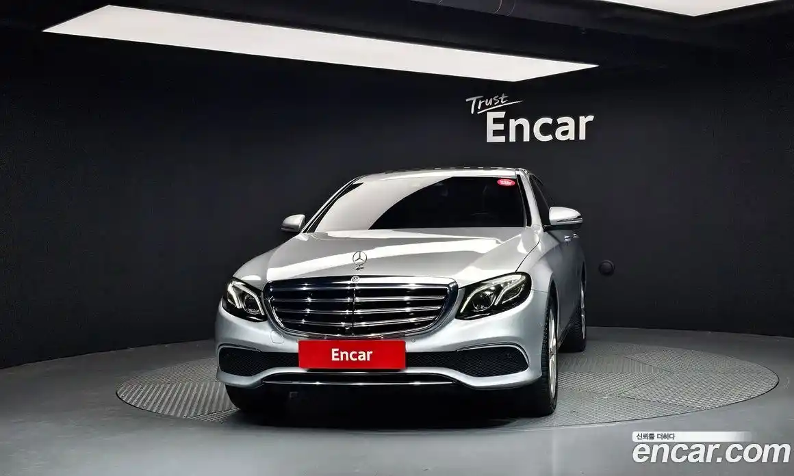 Mercedes-Benz E-Class 2018 2.0 Автомат в Москве № 143631, фото 6