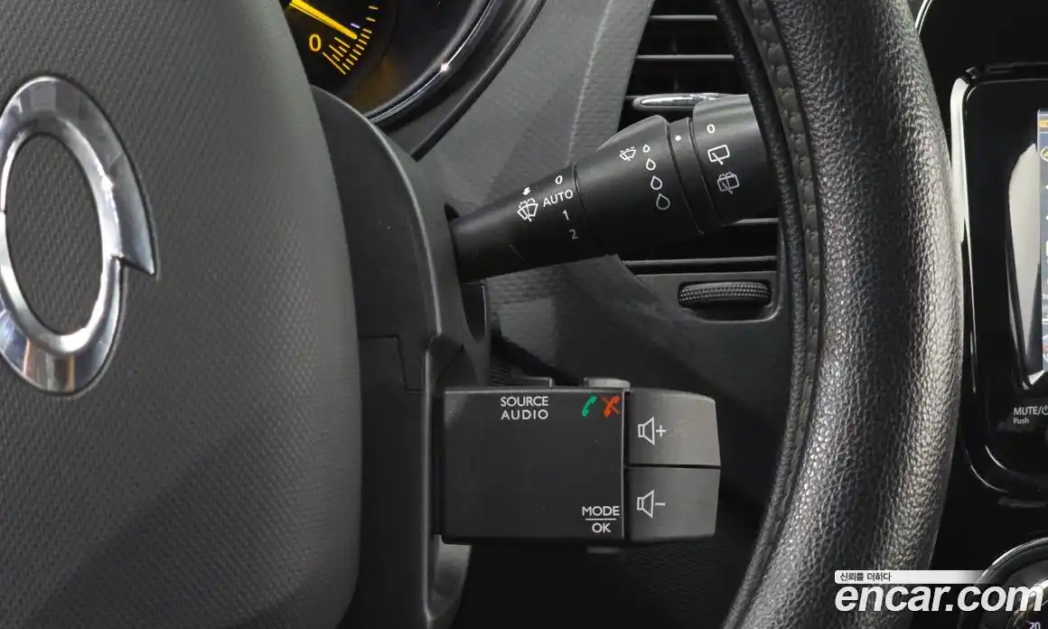 Renault QM3 2014 1.5 Автомат в Москве № 147747, фото 19