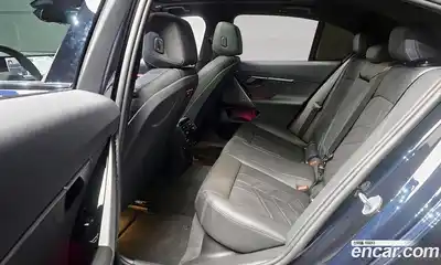 BMW 5-Series 2025 2.0 Автомат в Москве № 153483, миниатюра 11