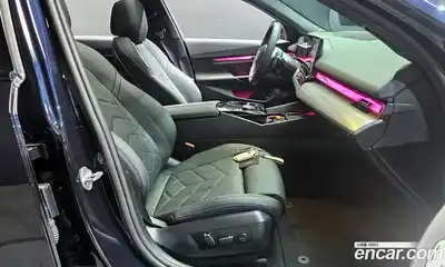 BMW 5-Series 2025 2.0 Автомат в Москве № 153483, миниатюра 12