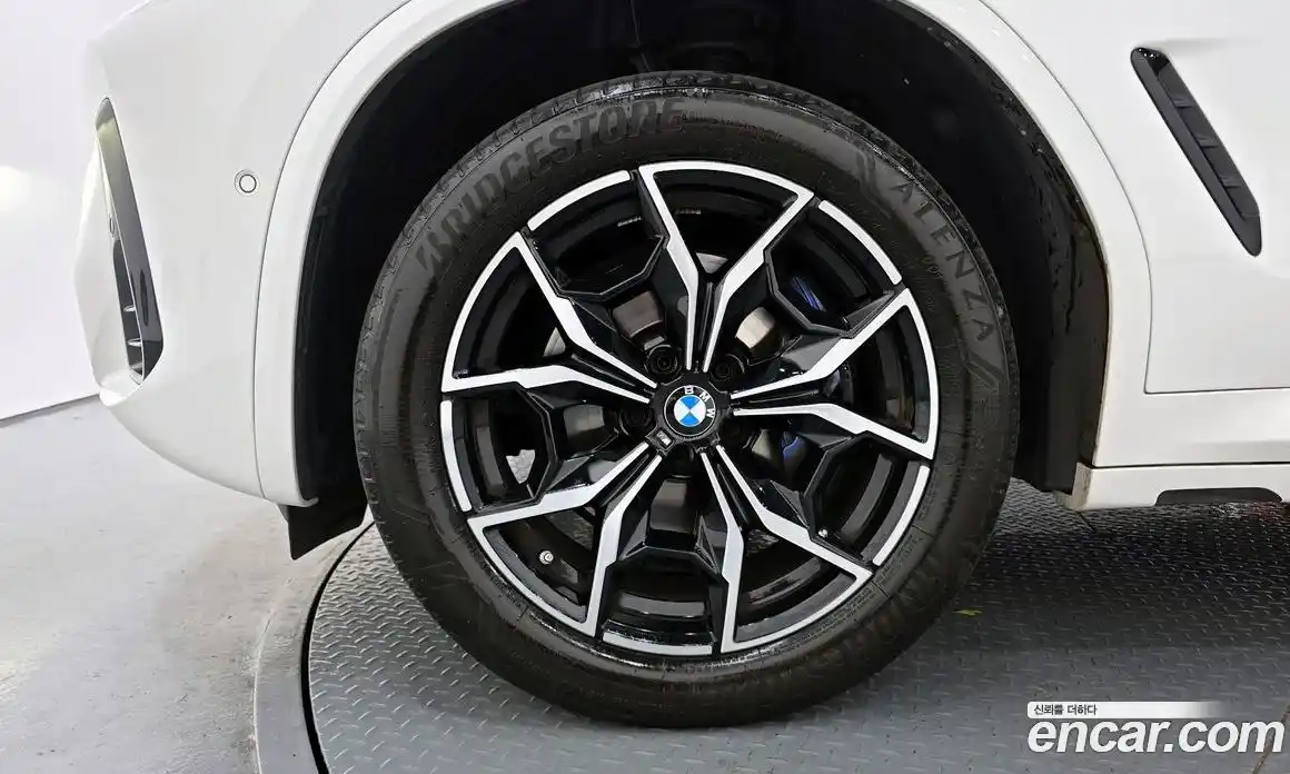 BMW X3 2023 2.0 Автомат в Москве № 156971, фото 1