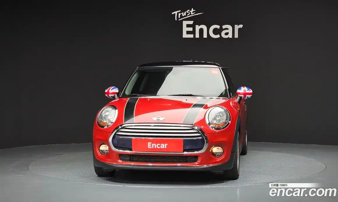 Mini Cooper 2015 1.5 Автомат в Москве № 157235, фото 14