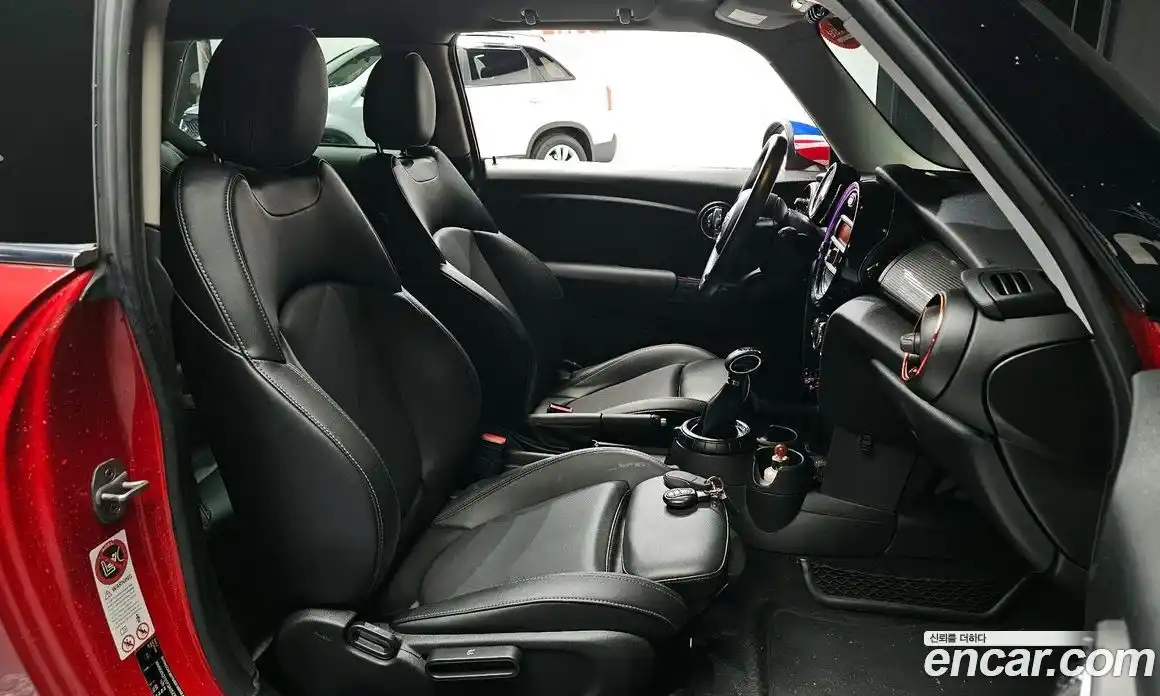 Mini Cooper 2015 1.5 Автомат в Москве № 157235, фото 20