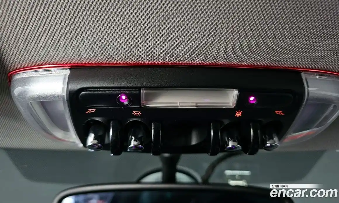 Mini Cooper 2015 1.5 Автомат в Москве № 157235, фото 3