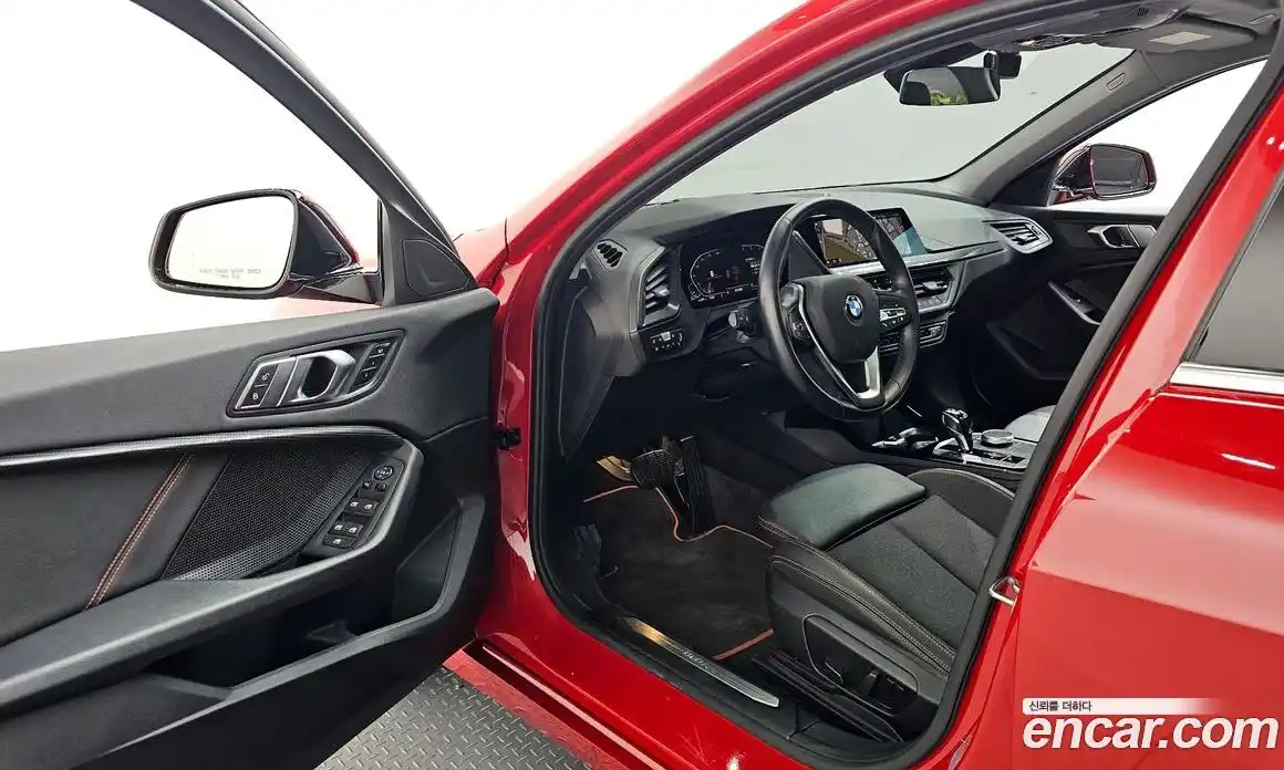 BMW 1-Series 2020 2.0 Автомат в Москве № 157909, фото 3