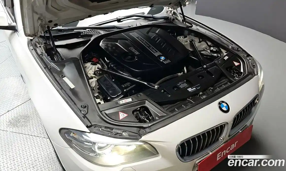 BMW 5-Series 2014 2.0 Автомат в Москве № 158566, фото 1