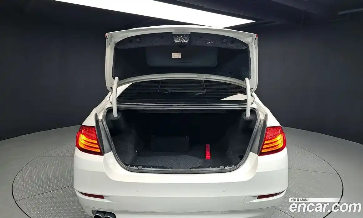 BMW 5-Series 2014 2.0 Автомат в Москве № 158566, фото 14