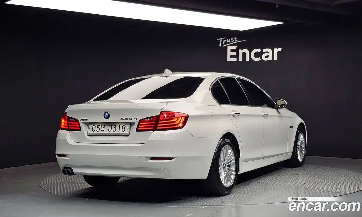 BMW 5-Series 2014 2.0 Автомат в Москве № 158566, фото 17