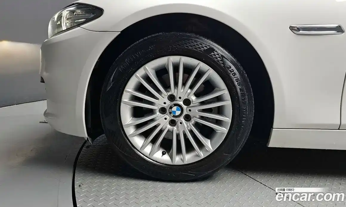 BMW 5-Series 2014 2.0 Автомат в Москве № 158566, фото 8