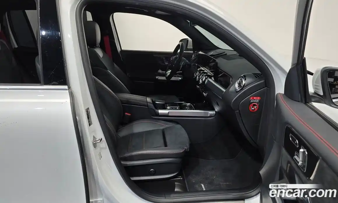 Mercedes-Benz GLB-Class 2023 2.0 Автомат в Москве № 158855, фото 16