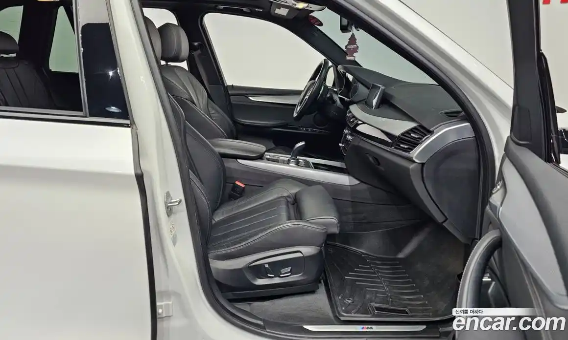 BMW X5 2018 3.0 Автомат в Москве № 159180, фото 15