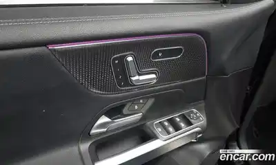 Mercedes-Benz GLB-Class, 2021