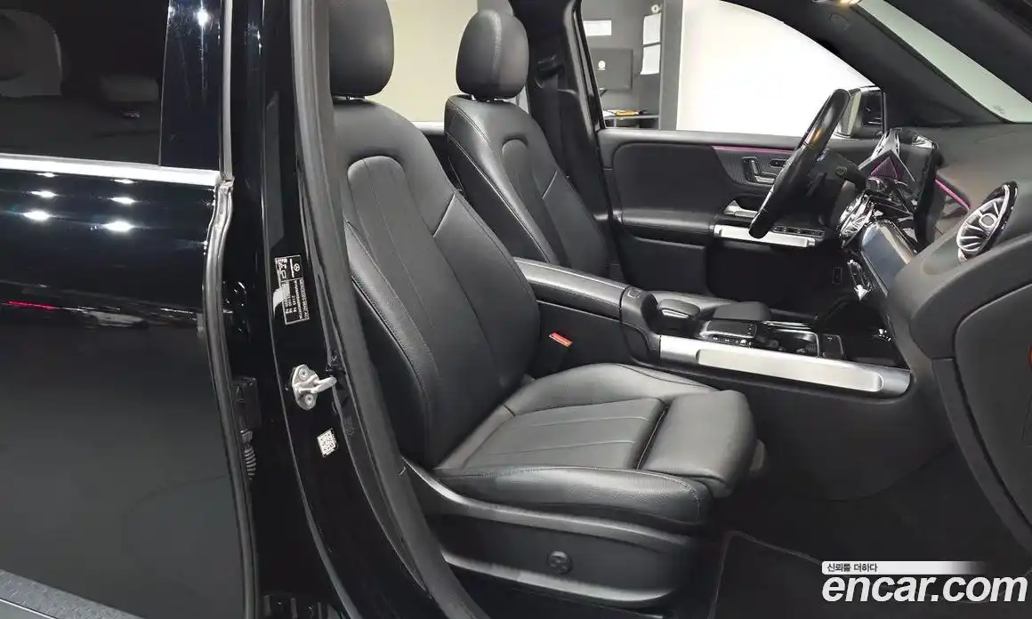 Mercedes-Benz GLB-Class 2021 2.0 Автомат в Москве № 160894, фото 15