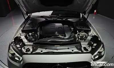 Mercedes-Benz E-Class 2021 2.0 Автомат в Москве № 161179, миниатюра 2