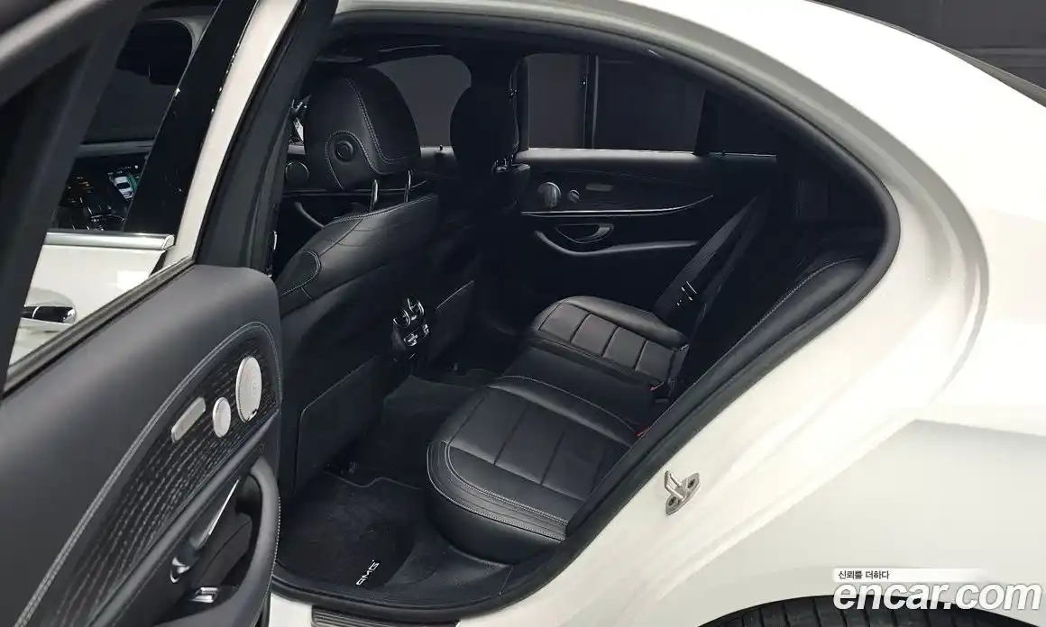 Mercedes-Benz E-Class 2021 2.0 Автомат в Москве № 161179, фото 10