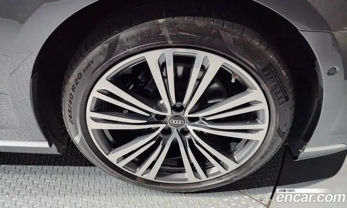 Audi A8 2023 3.0 Автомат в Москве № 162524, фото 4