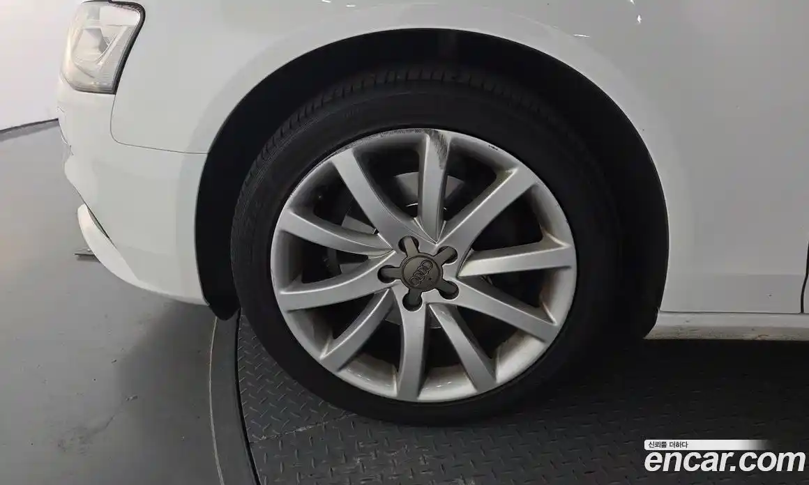 Audi A4 2015 2.0 Автомат в Москве № 163719, фото 14