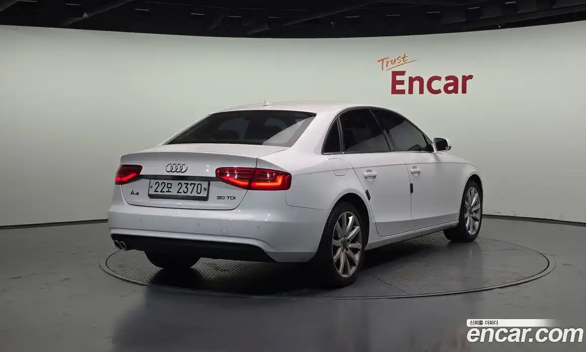 Audi A4 2015 2.0 Автомат в Москве № 163719, фото 5