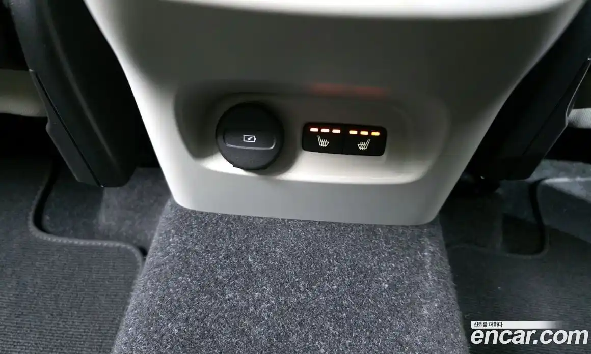 Volvo XC40 2023 2.0 Автомат в Москве № 164318, фото 15