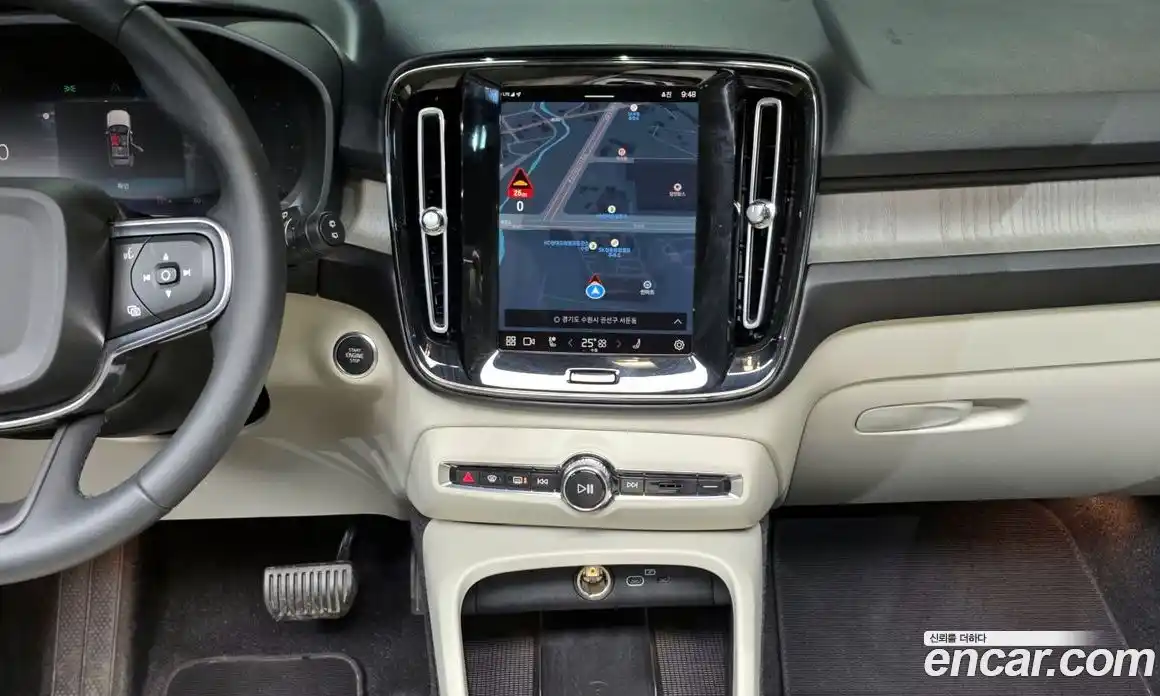 Volvo XC40 2023 2.0 Автомат в Москве № 164318, фото 19