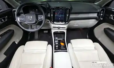 Volvo XC40 2023 2.0 Автомат в Москве № 164318, миниатюра 4