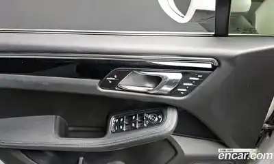 Porsche Macan 2015 3.0 Автомат в Москве № 165285, миниатюра 5