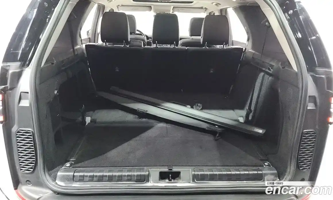 Land Rover Discovery 2018 2.0 Автомат в Москве № 166425, фото 5