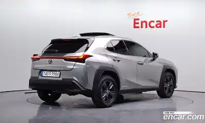 Lexus UX, 2022