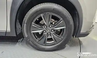 Lexus UX 2022 2.0 Автомат в Москве № 168168, миниатюра 5