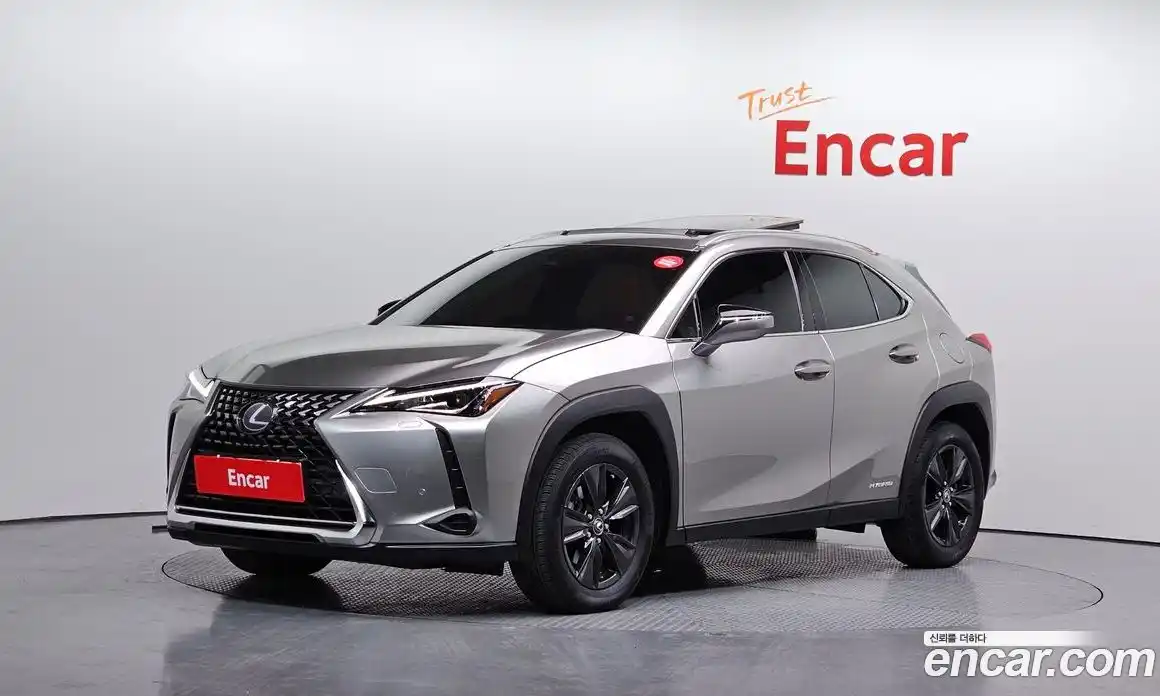 Lexus UX 2022 2.0 Автомат в Москве № 168168, фото 7