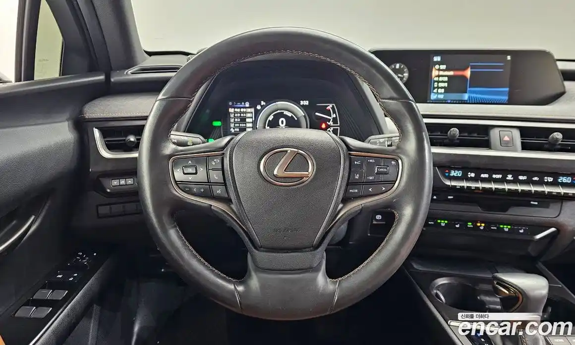 Lexus UX 2022 2.0 Автомат в Москве № 168168, фото 8