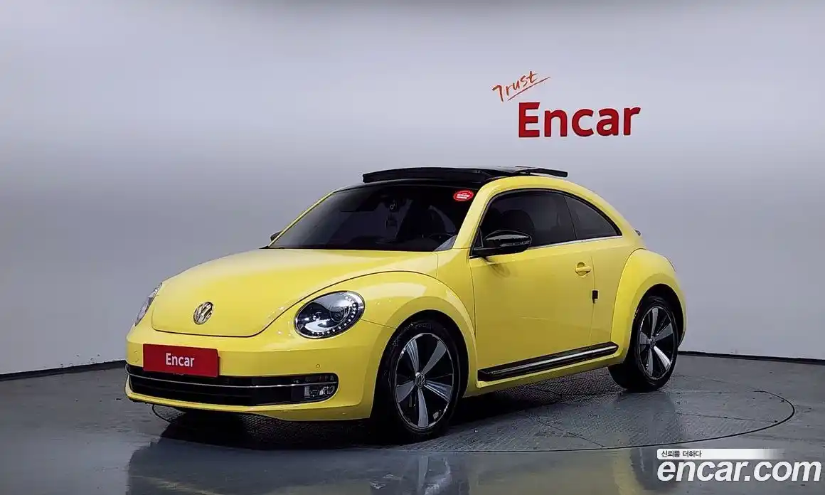 Volkswagen Beatle 2013 2.0 Автомат в Москве № 169095, фото 17