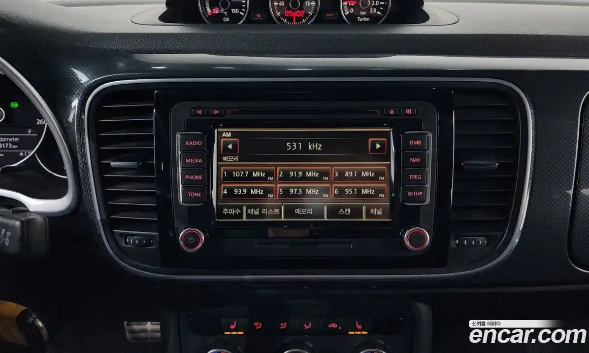 Volkswagen Beatle 2013 2.0 Автомат в Москве № 169095, фото 5