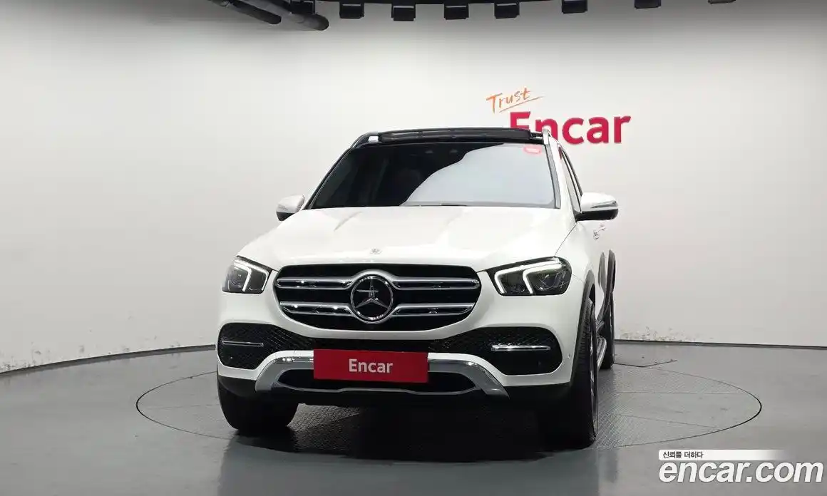 Mercedes-Benz GLE-Class 2022 2.0 Автомат в Москве № 178548, фото 4