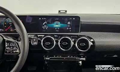 Mercedes-Benz A-Class 2019 2.0 Автомат в Москве № 191470, миниатюра 4