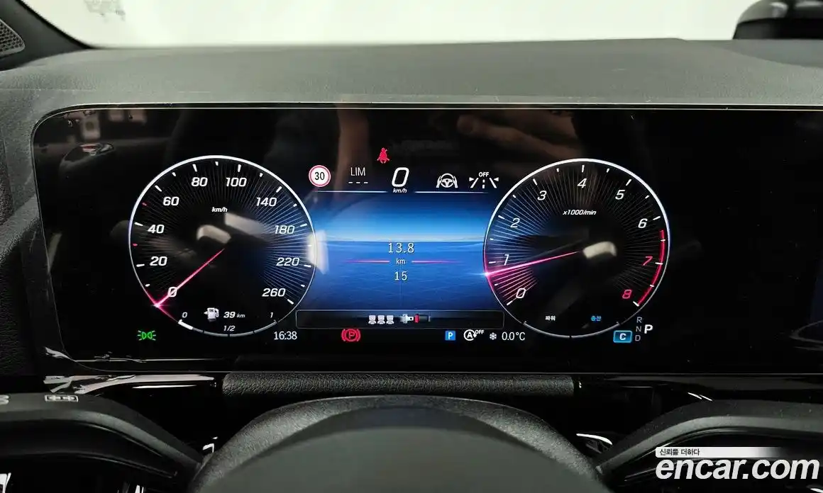 Mercedes-Benz GLA-Class 2025 2.0 Автомат в Москве № 193543, фото 5