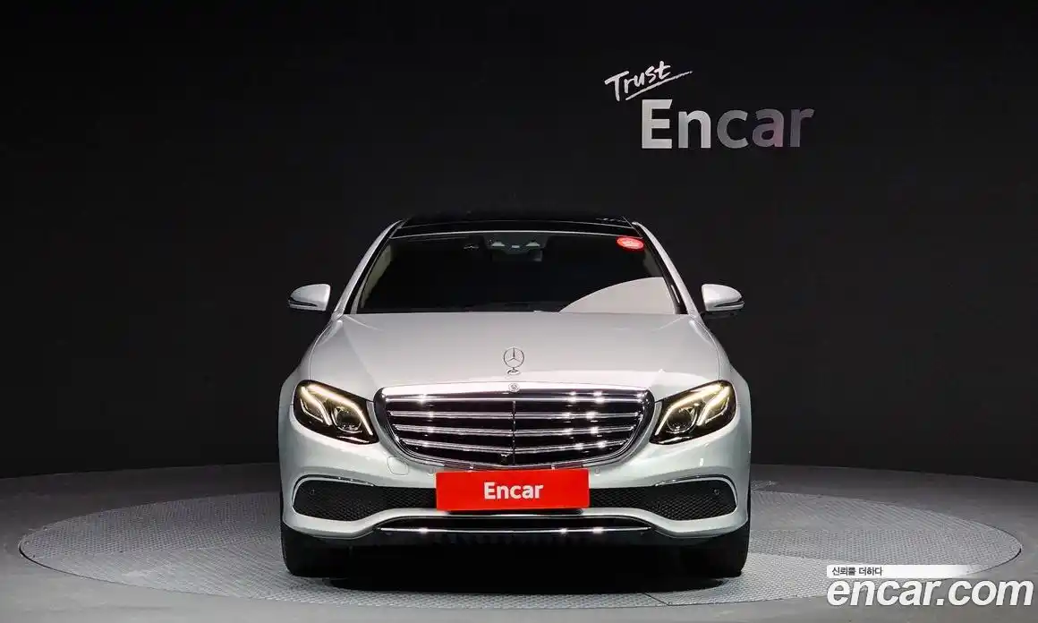 Mercedes-Benz E-Class 2019 2.0 Автомат в Москве № 193981, фото 18