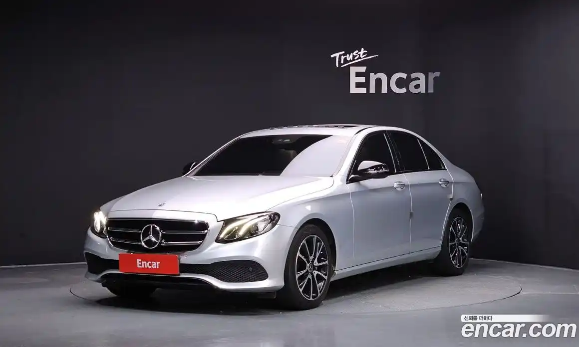 Mercedes-Benz E-Class 2020 2.0 Автомат в Москве № 194376, фото 14