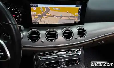 Mercedes-Benz E-Class 2020 2.0 Автомат в Москве № 194376, миниатюра 9