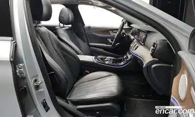 Mercedes-Benz E-Class 2019 2.0 Автомат в Москве № 195442, миниатюра 6