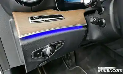 Mercedes-Benz E-Class 2019 2.0 Автомат в Москве № 195442, миниатюра 10