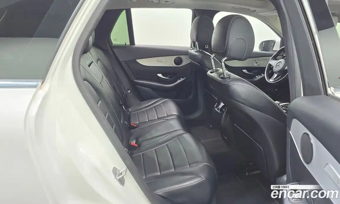 Mercedes-Benz GLC-Class 2016 2.1 Автомат в Москве № 195610, фото 16