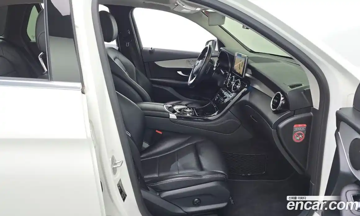 Mercedes-Benz GLC-Class 2016 2.1 Автомат в Москве № 195610, фото 17