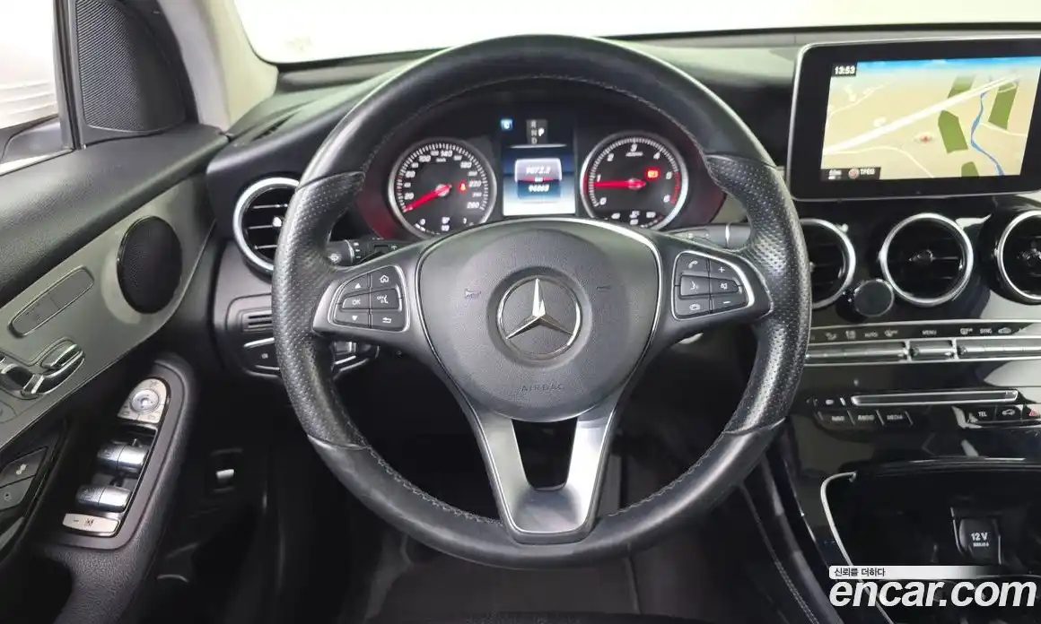 Mercedes-Benz GLC-Class 2016 2.1 Автомат в Москве № 195610, фото 19