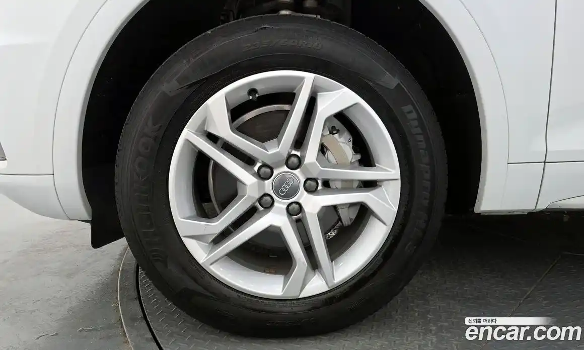 Audi Q5 2020 2.0 Автомат в Москве № 196458, фото 6