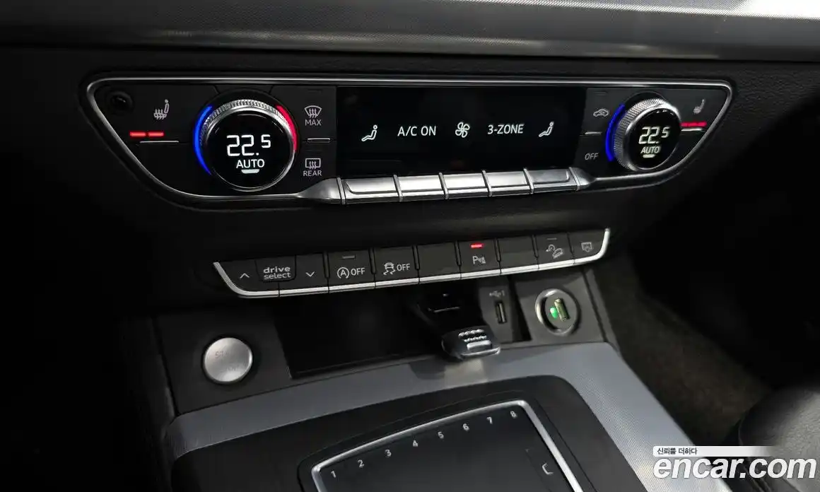 Audi Q5 2020 2.0 Автомат в Москве № 196458, фото 9