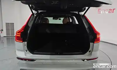 Volvo XC60 2019 2.0 Автомат в Москве № 197111, миниатюра 12